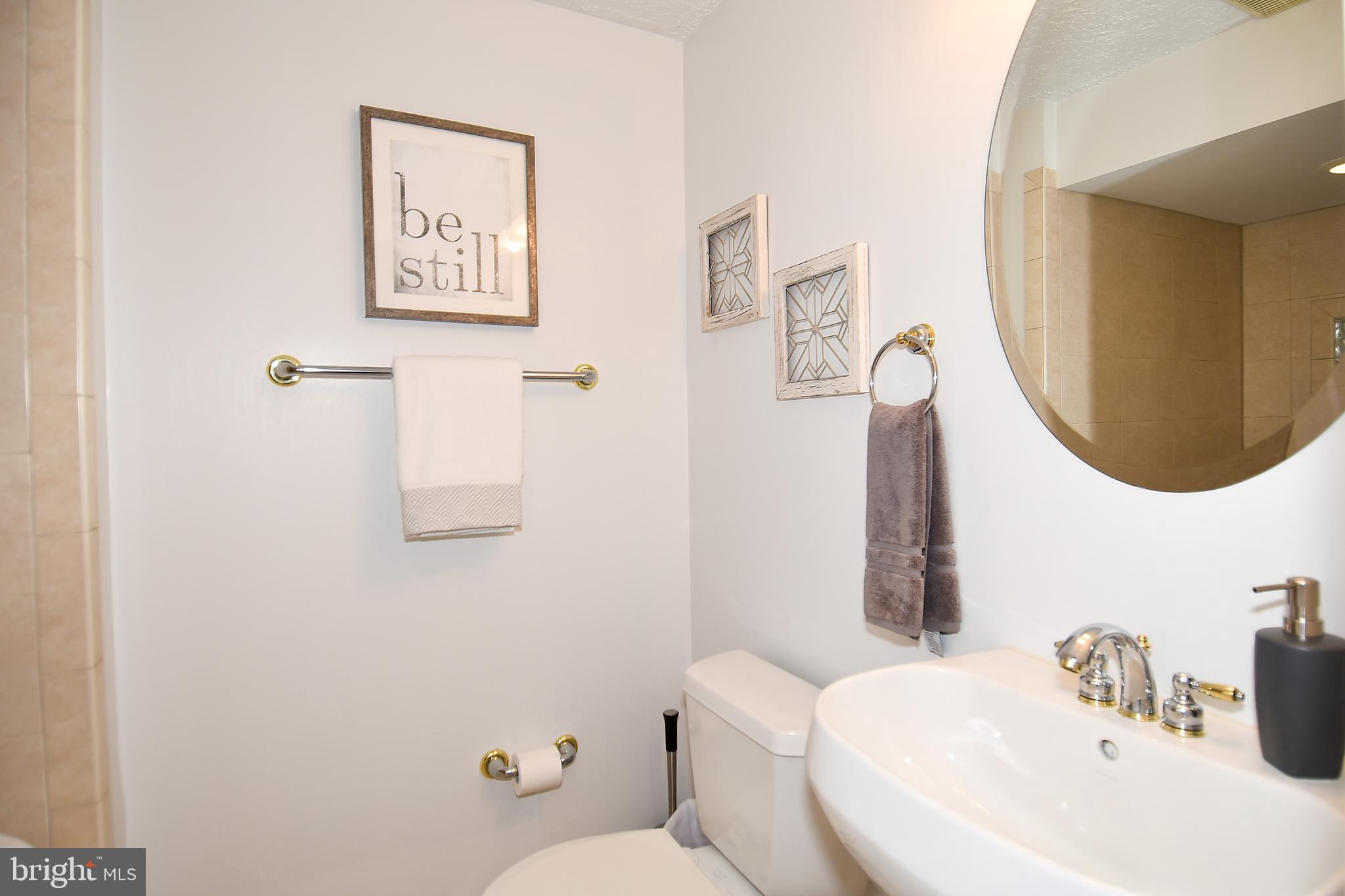 6591 Forest Dew Court Springfield, VA 22152 - Photo 29 of 39 2nd full bath w/ radiant-heat tile floors