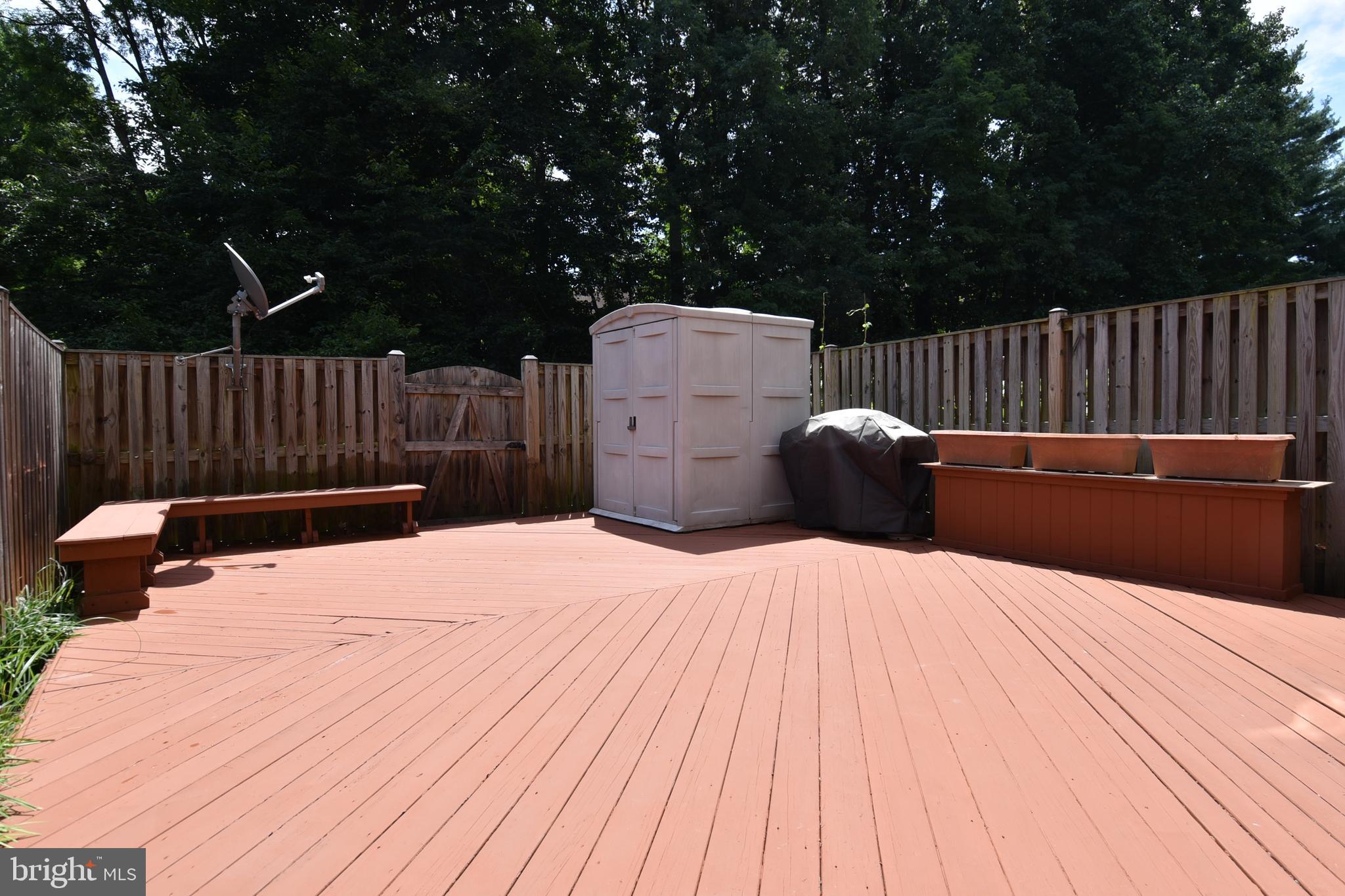 6591 Forest Dew Court Springfield, VA 22152 - Photo 34 of 39 Backs to TREES, great space for entertaining!