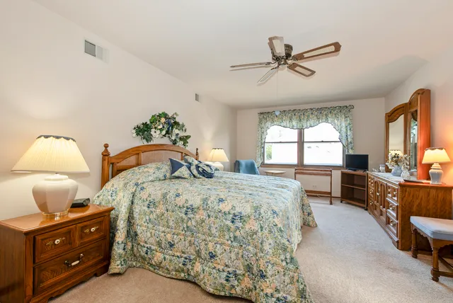 $524,900 | 14417 Country Club Lane, Orland Park, IL 60462