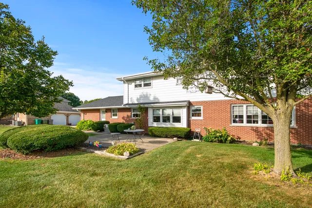 $524,900 | 14417 Country Club Lane, Orland Park, IL 60462