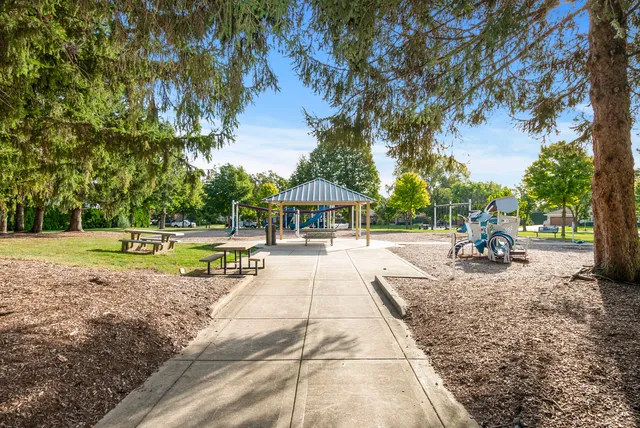 $524,900 | 14417 Country Club Lane, Orland Park, IL 60462