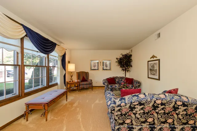 $524,900 | 14417 Country Club Lane, Orland Park, IL 60462