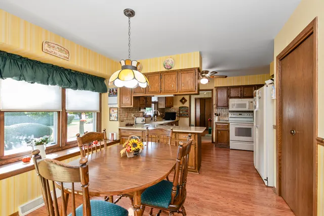 $524,900 | 14417 Country Club Lane, Orland Park, IL 60462