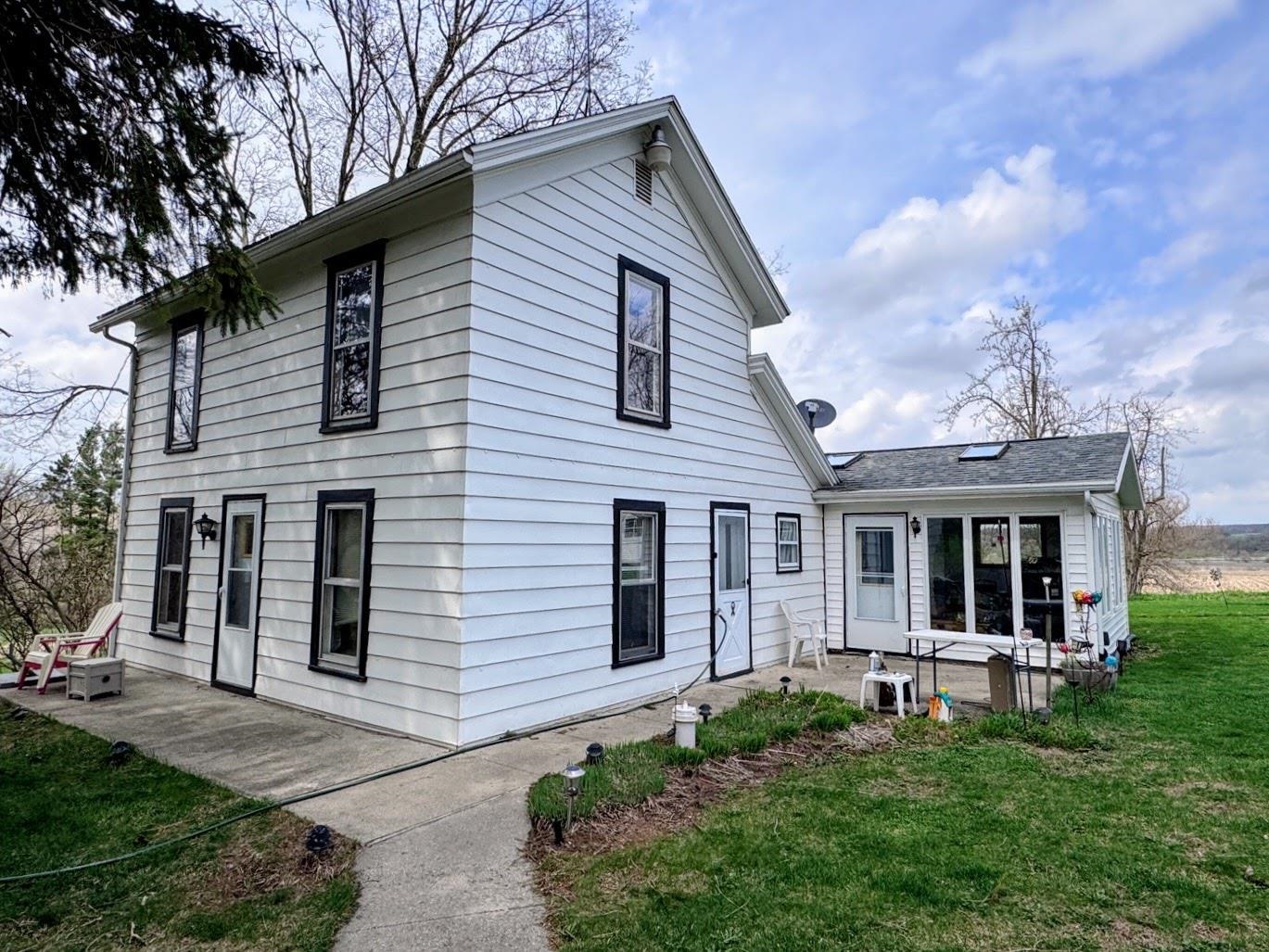 N3280 Meyers Road Monroe, WI 53566 - Photo 3 of 16