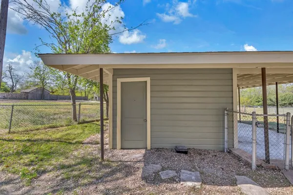 $349,900 | 1309 Sloan Street, Taylor, TX 76574