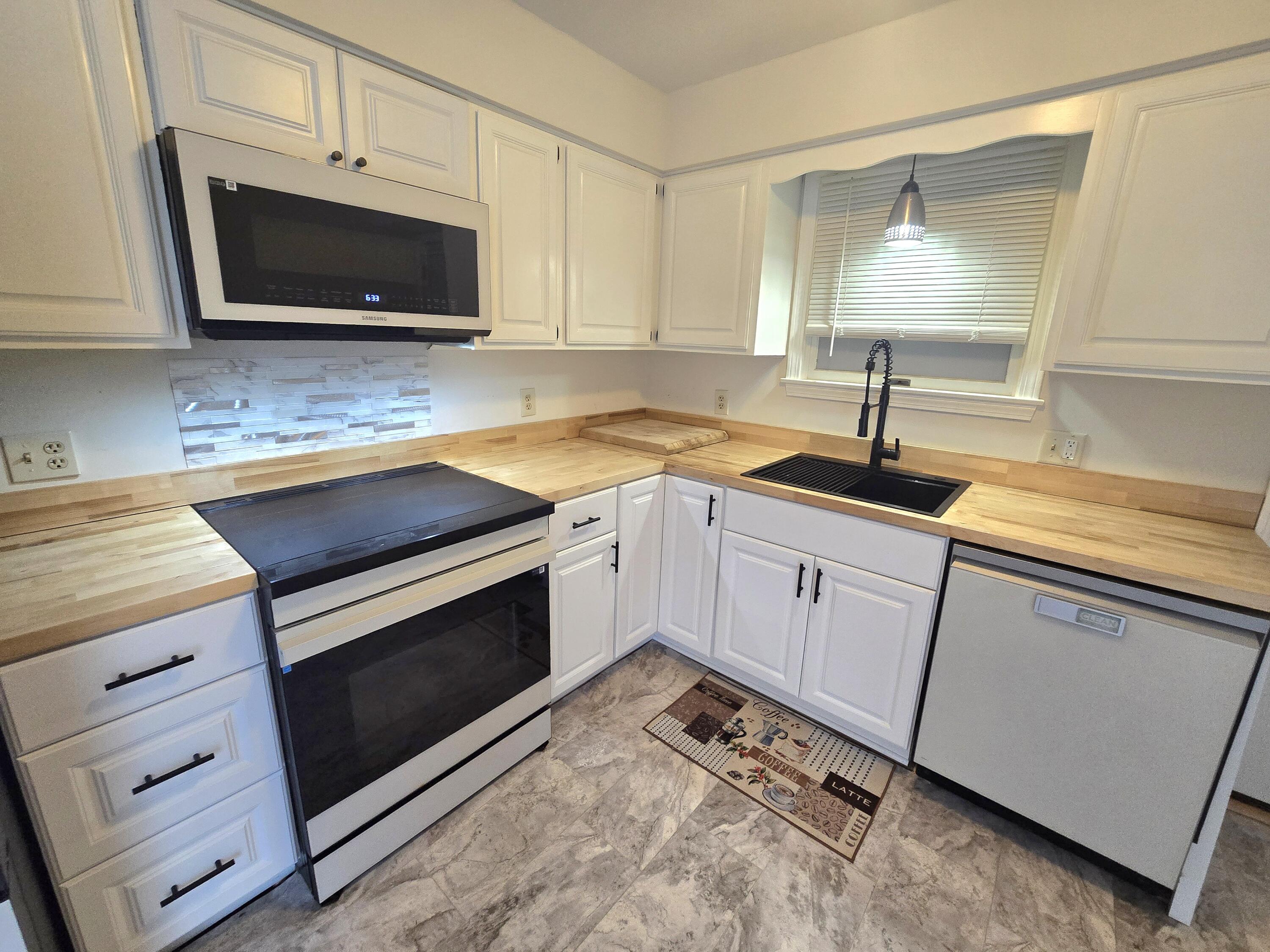 20 Ruth Avenue Hampden, ME 04444 - Photo 15 of 48 20260512_183439