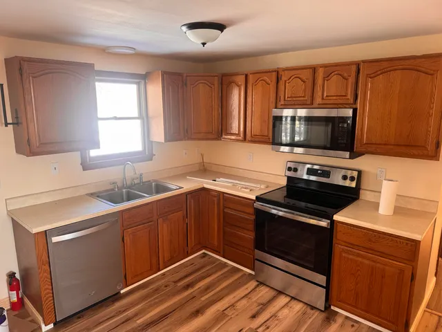 $2,500 | 66 Beaver Street, Unit 2, Manchester, NH 03104