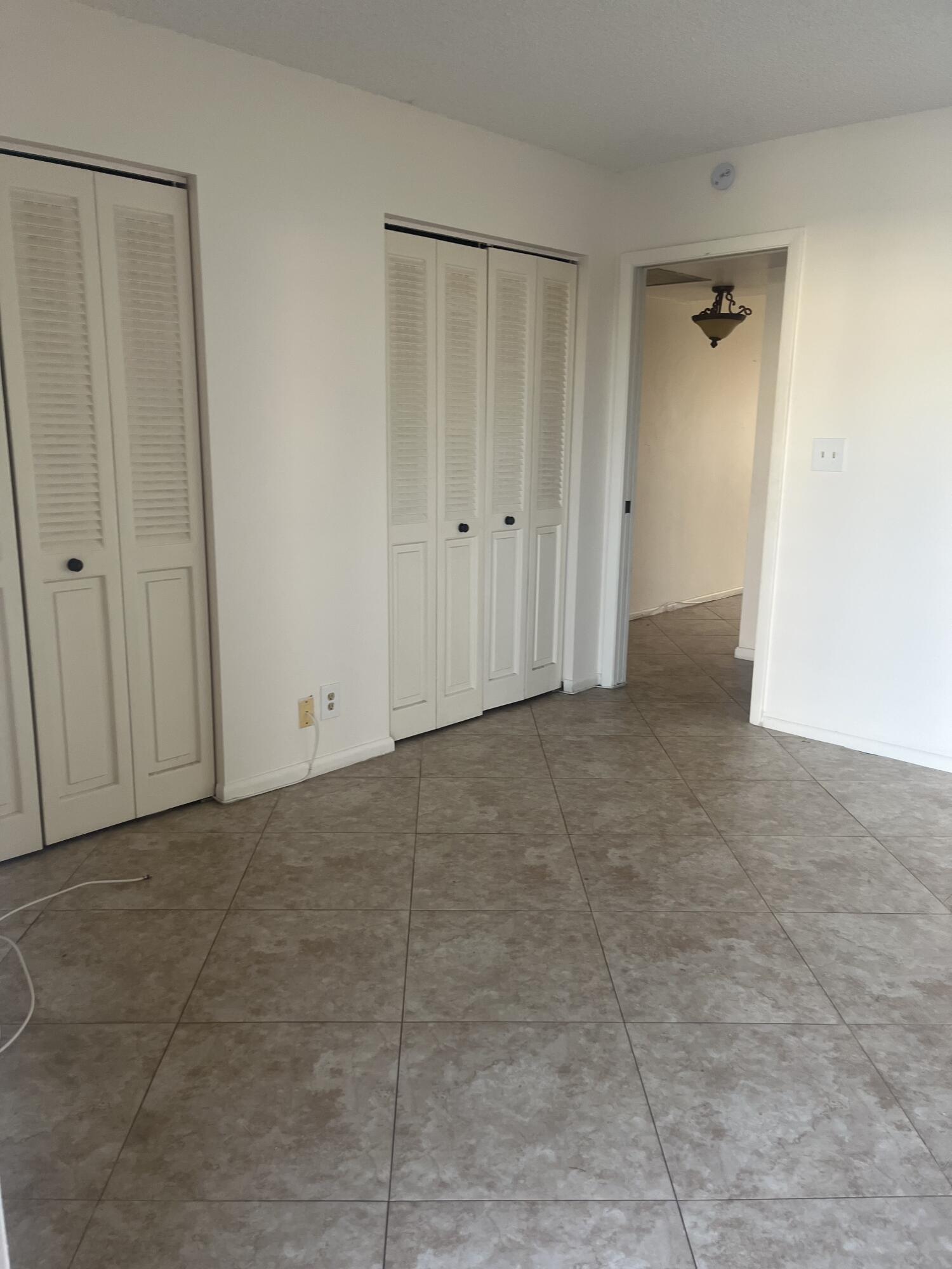 2029 Wolverton East Boca Raton, FL 33434 - Photo 14 of 17 2029 00016