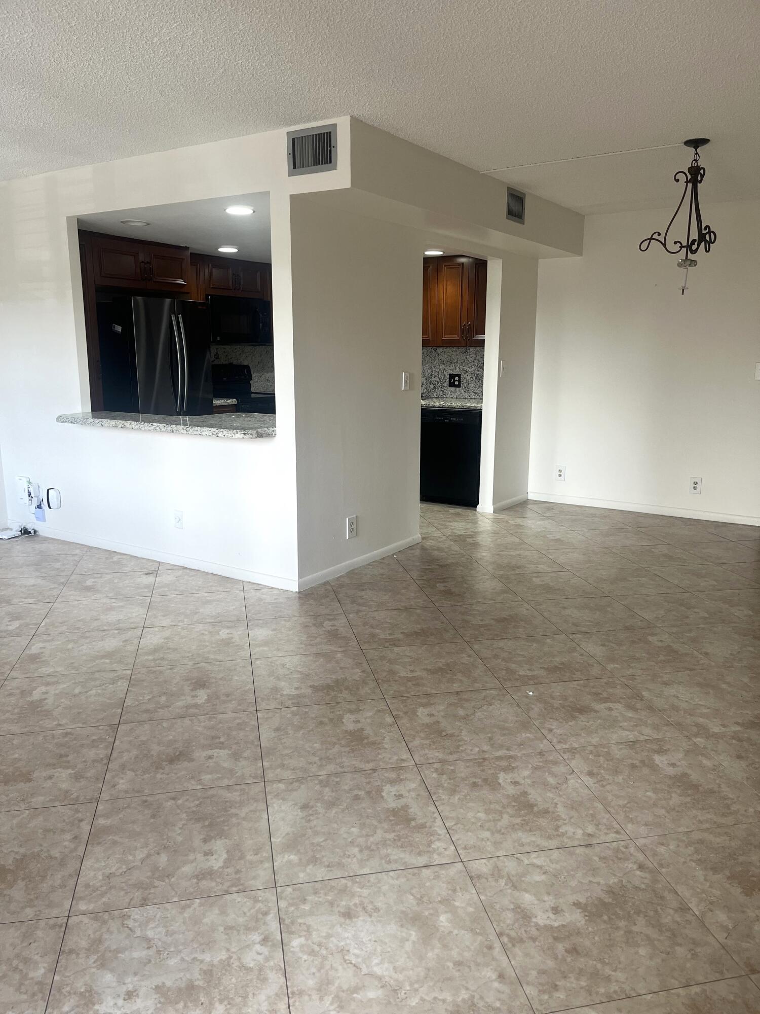 2029 Wolverton East Boca Raton, FL 33434 - Photo 8 of 17 2029 00012