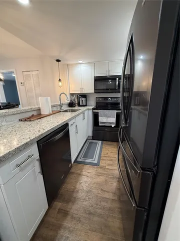 $320,000 | 995 Southwest 84th Avenue, Unit 304, Miami, FL 33144