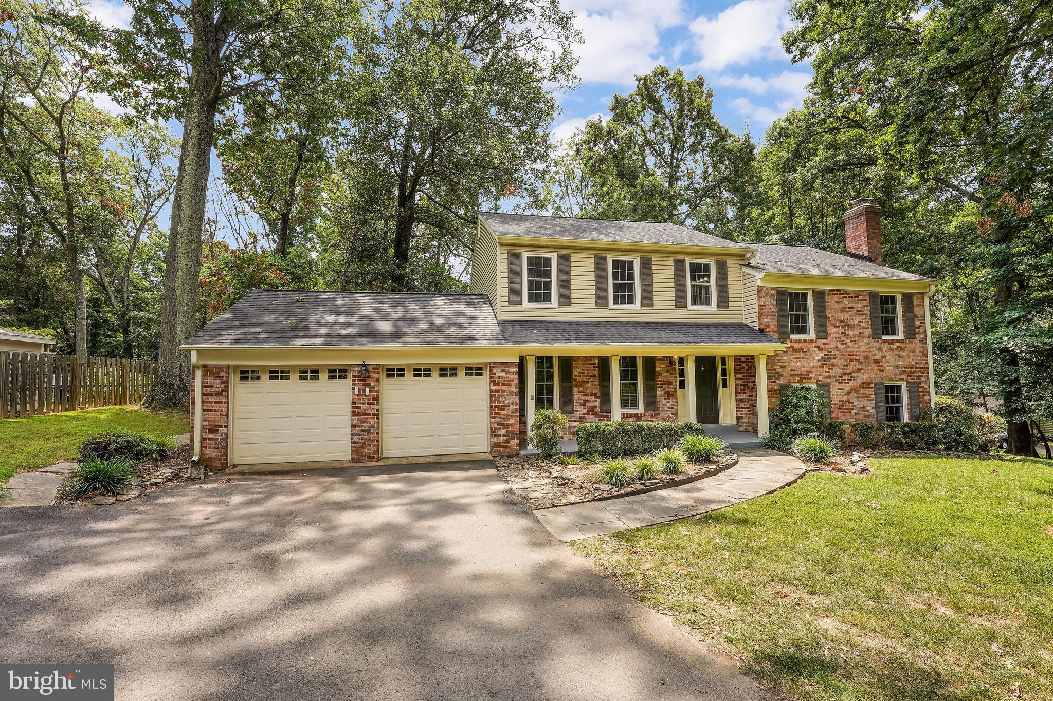 11825 Vale Road Oakton, VA 22124 - Photo 2 of 37 Gallery Image 2