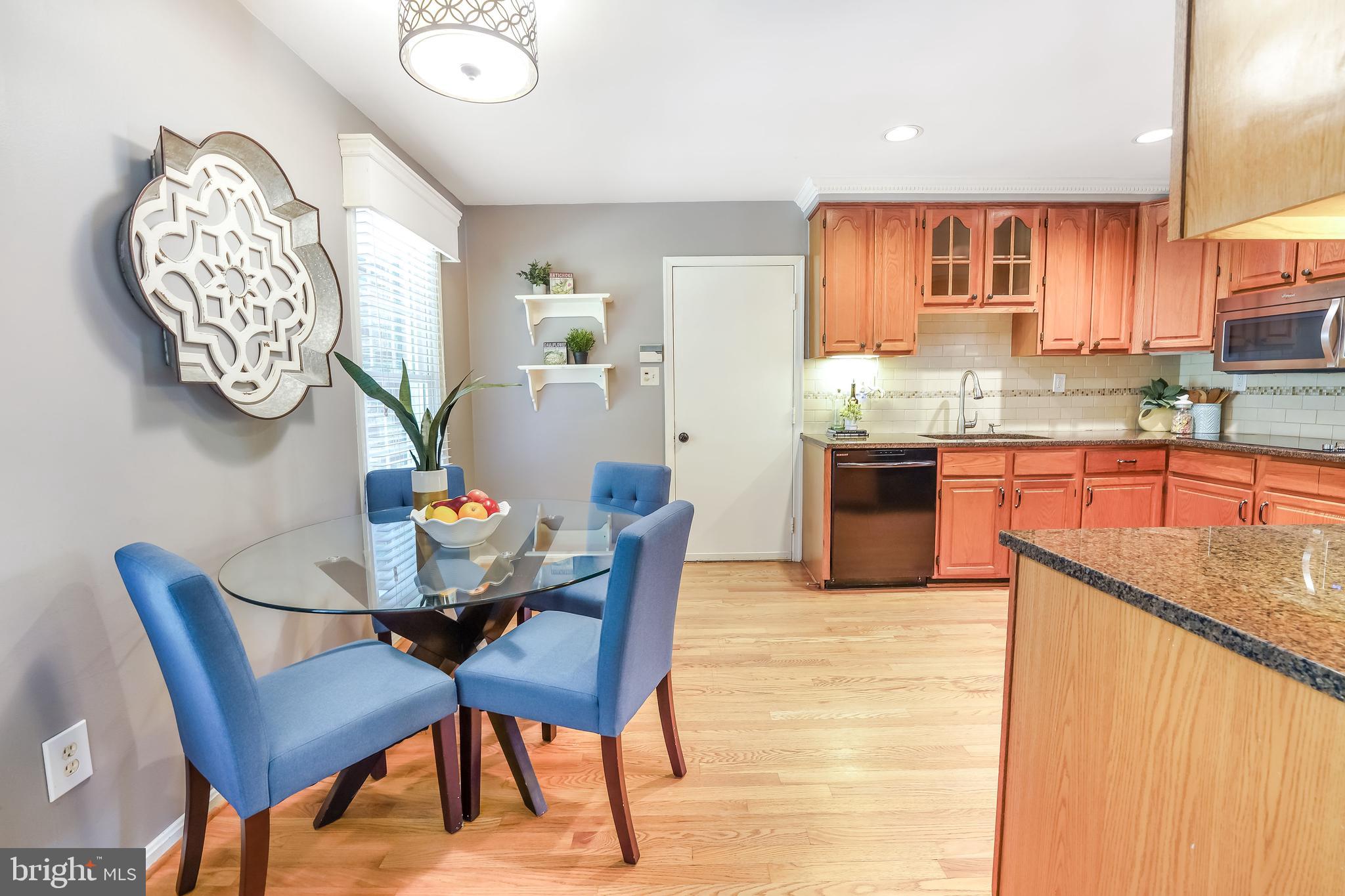 11825 Vale Road Oakton, VA 22124 - Photo 13 of 37 Gallery Image 13