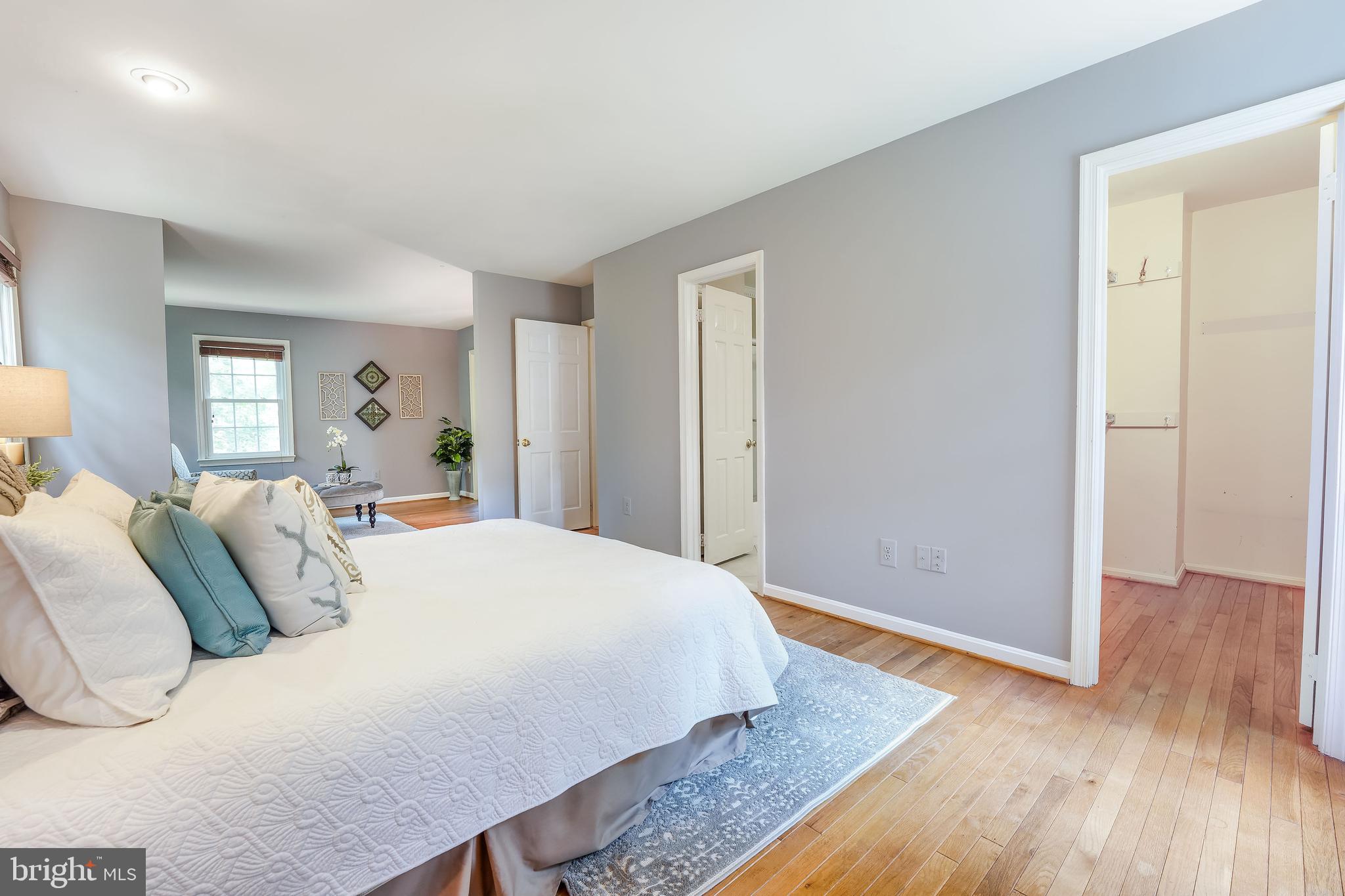 11825 Vale Road Oakton, VA 22124 - Photo 21 of 37 Gallery Image 21