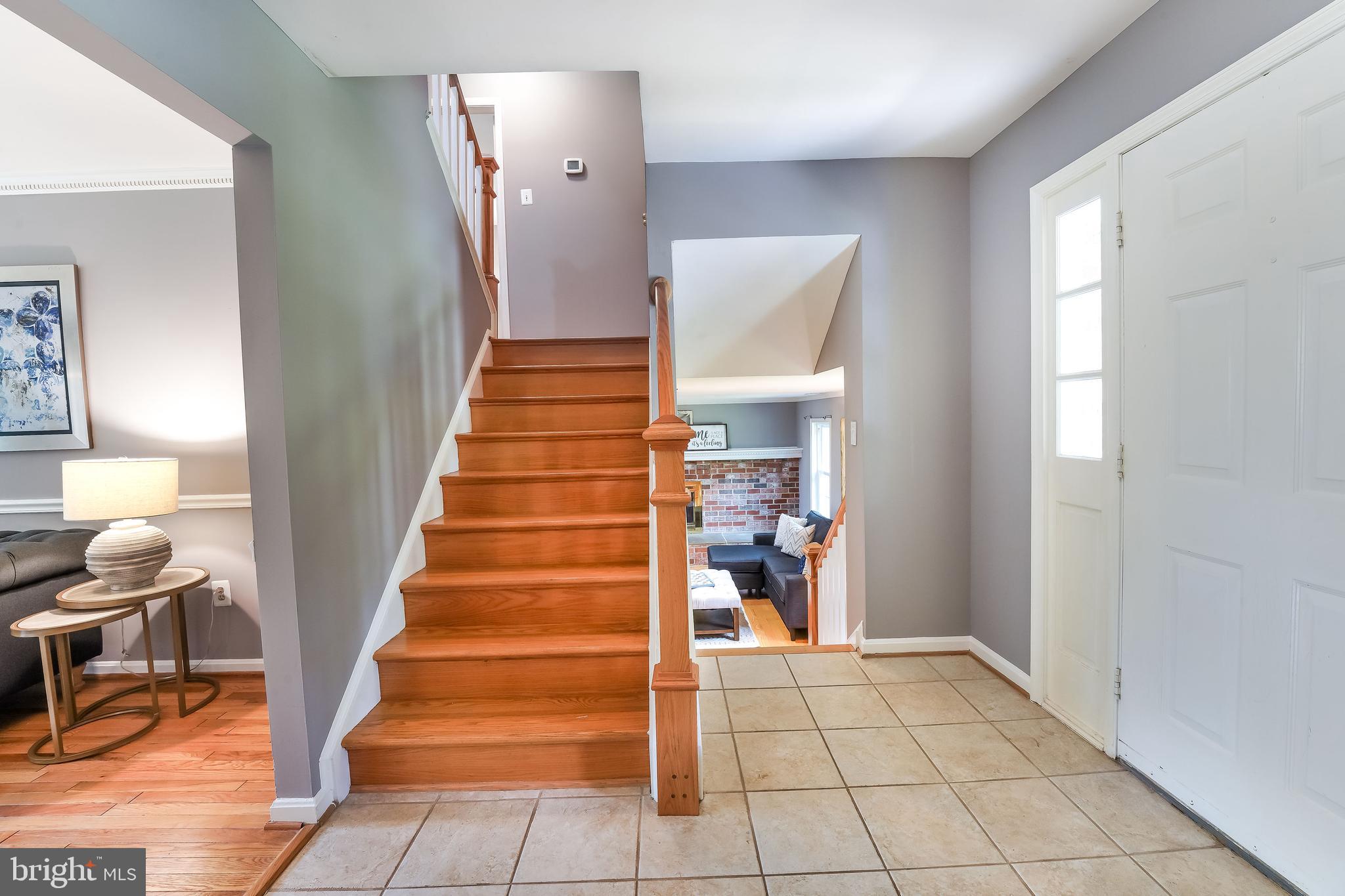 11825 Vale Road Oakton, VA 22124 - Photo 4 of 37 Gallery Image 4