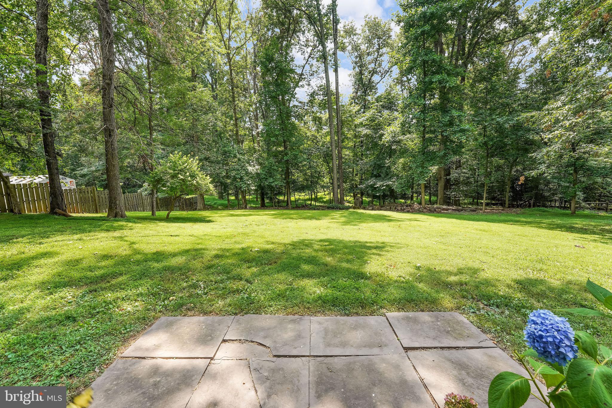 11825 Vale Road Oakton, VA 22124 - Photo 36 of 37 Gallery Image 36