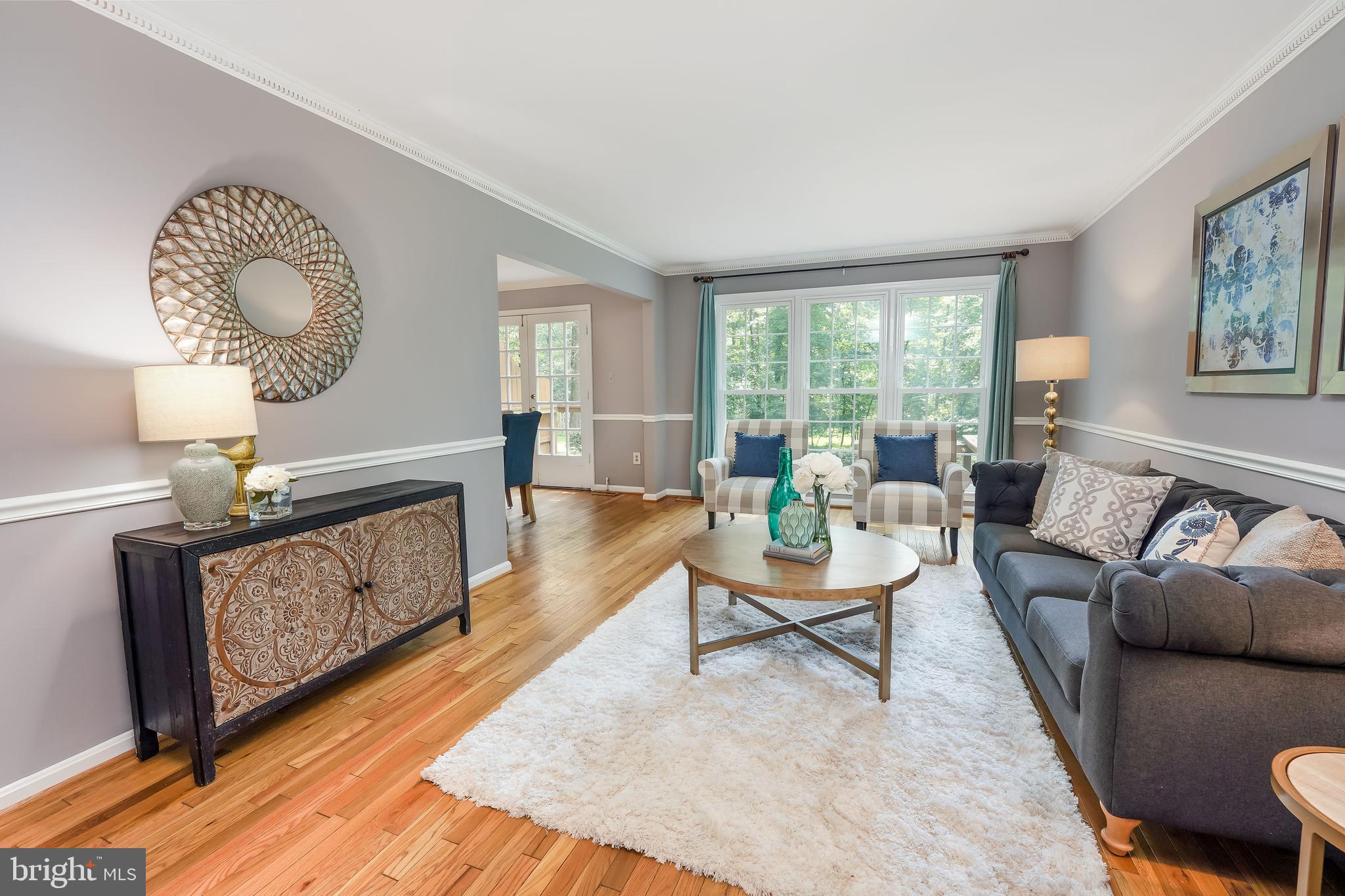 11825 Vale Road Oakton, VA 22124 - Photo 5 of 37 Gallery Image 5