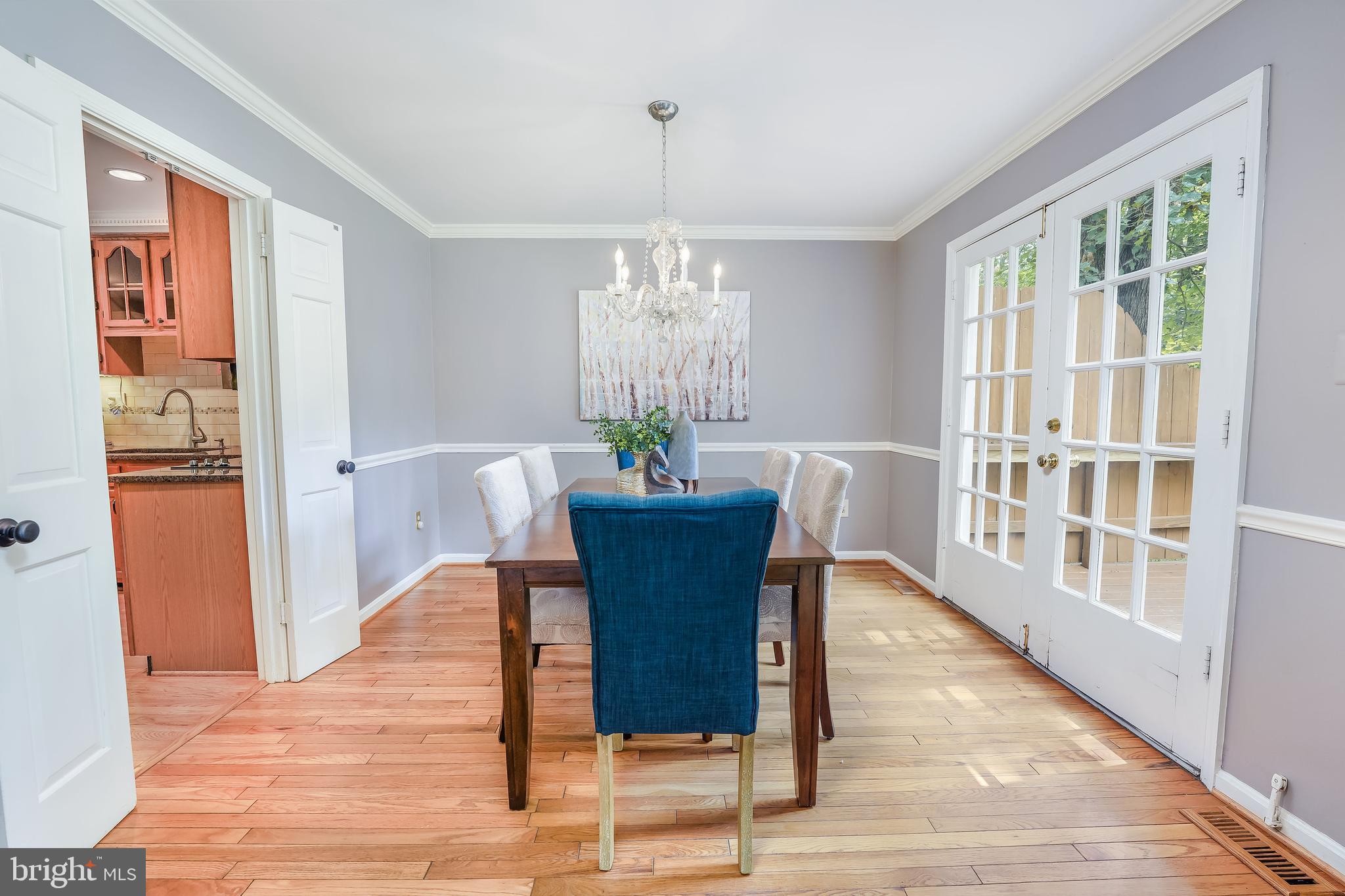 11825 Vale Road Oakton, VA 22124 - Photo 7 of 37 Gallery Image 7