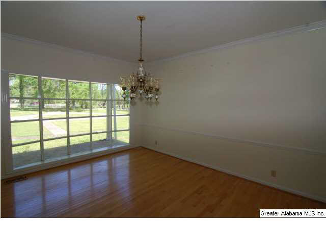 515 Polly Reed Road Northeast Birmingham, AL 35215 - Photo 11 of 20