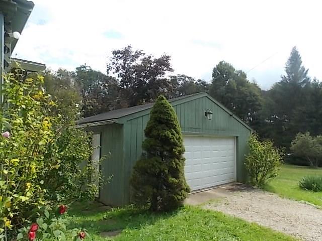 2891 Dinner Bell - 5 Forks Road Farmington, PA 15437 - Photo 3 of 3