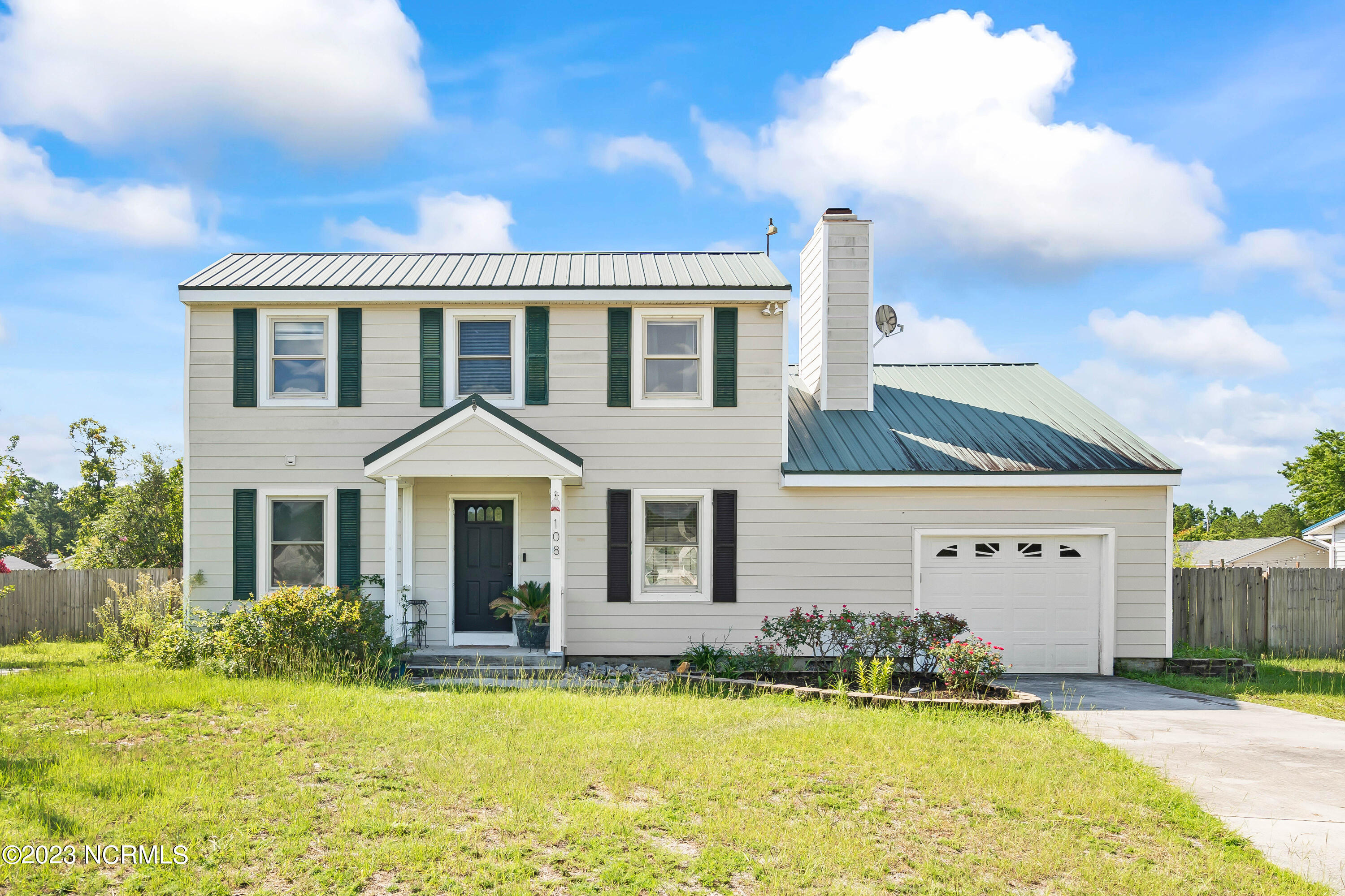 108 Avon Drive Hubert, NC 28539 - Photo 1 of 30 1