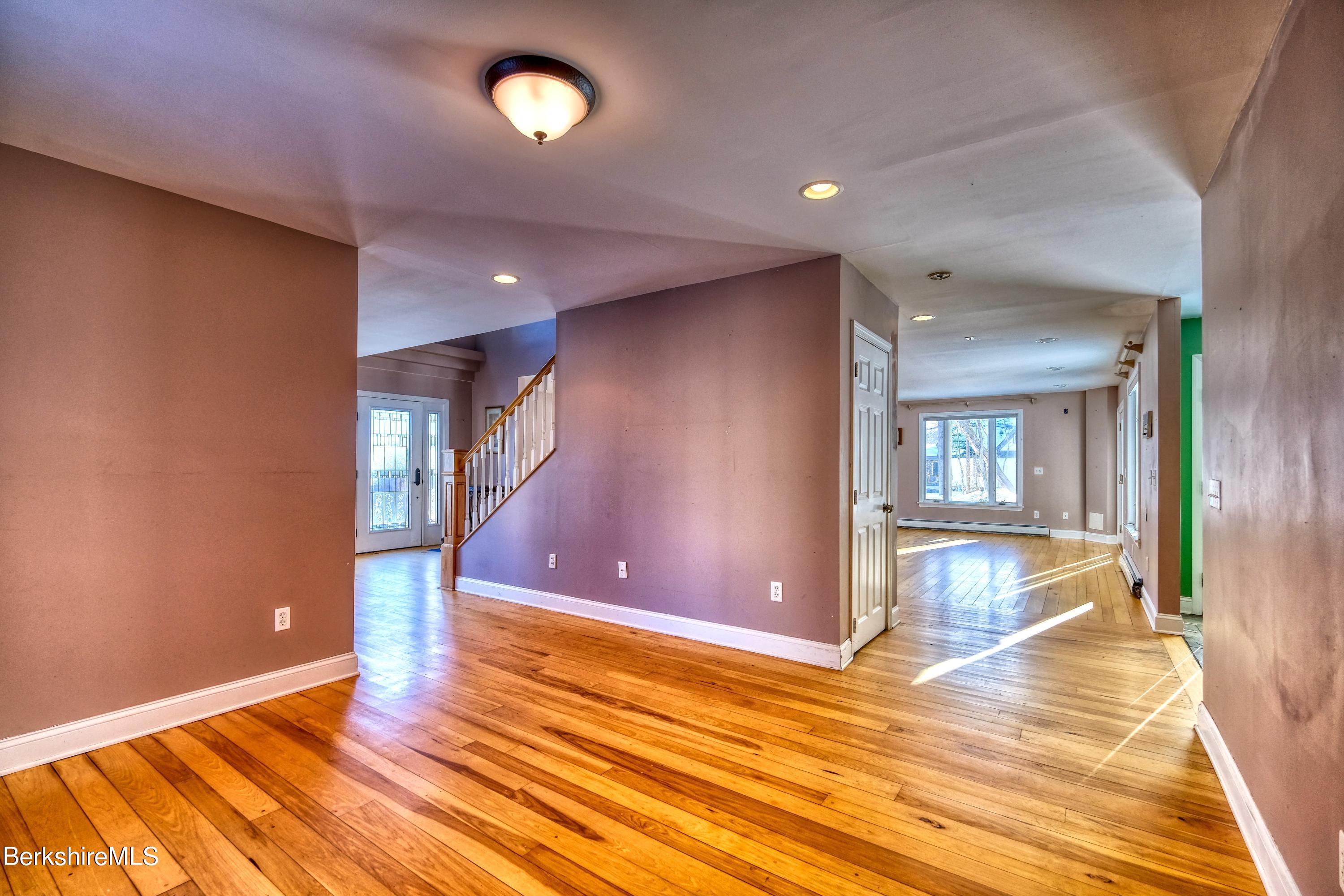 135 Ridge Avenue Pittsfield, MA 01201 - Photo 13 of 30 DINING ROOM