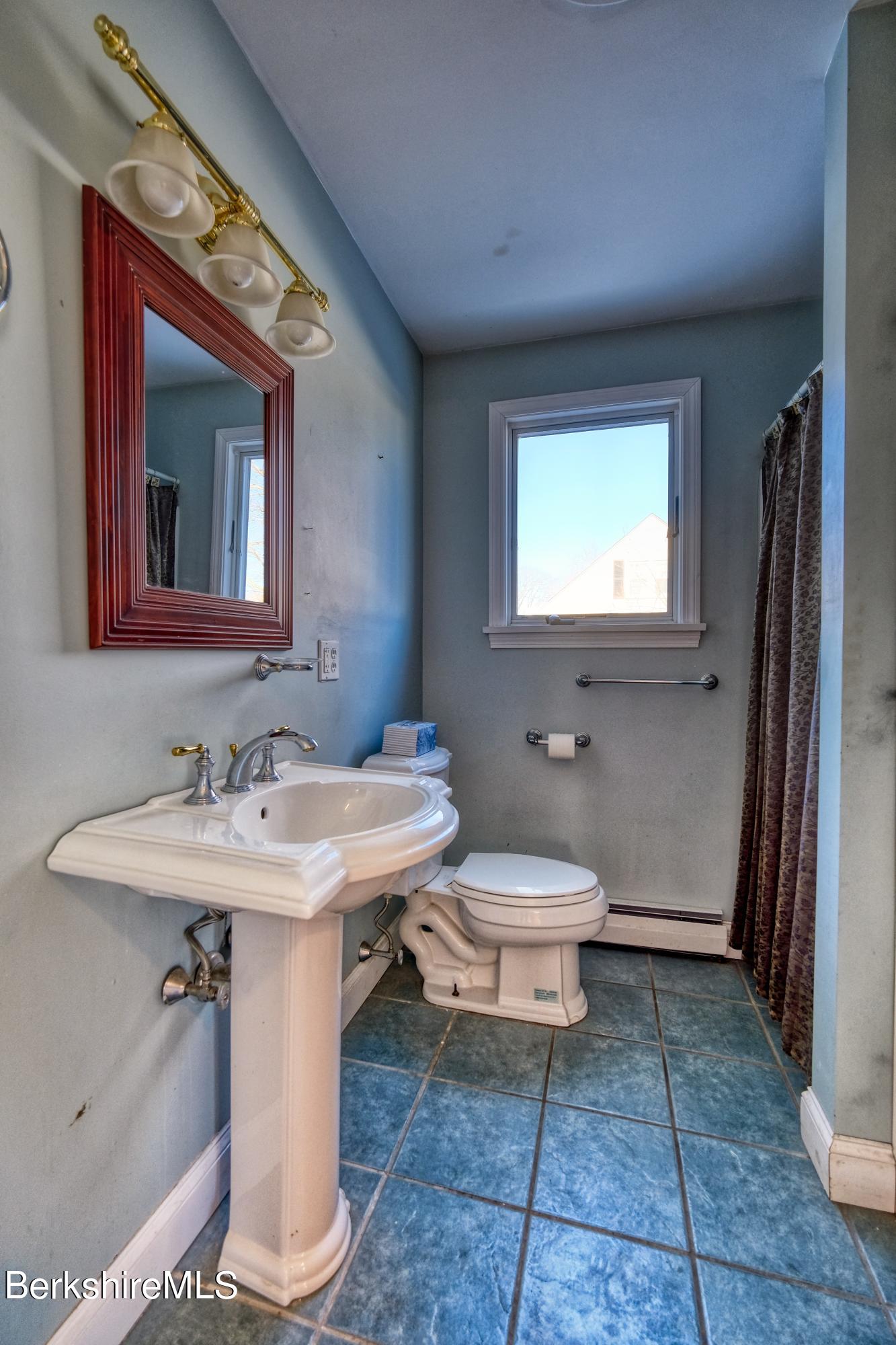 135 Ridge Avenue Pittsfield, MA 01201 - Photo 18 of 30 FIRST FLOOR BATH