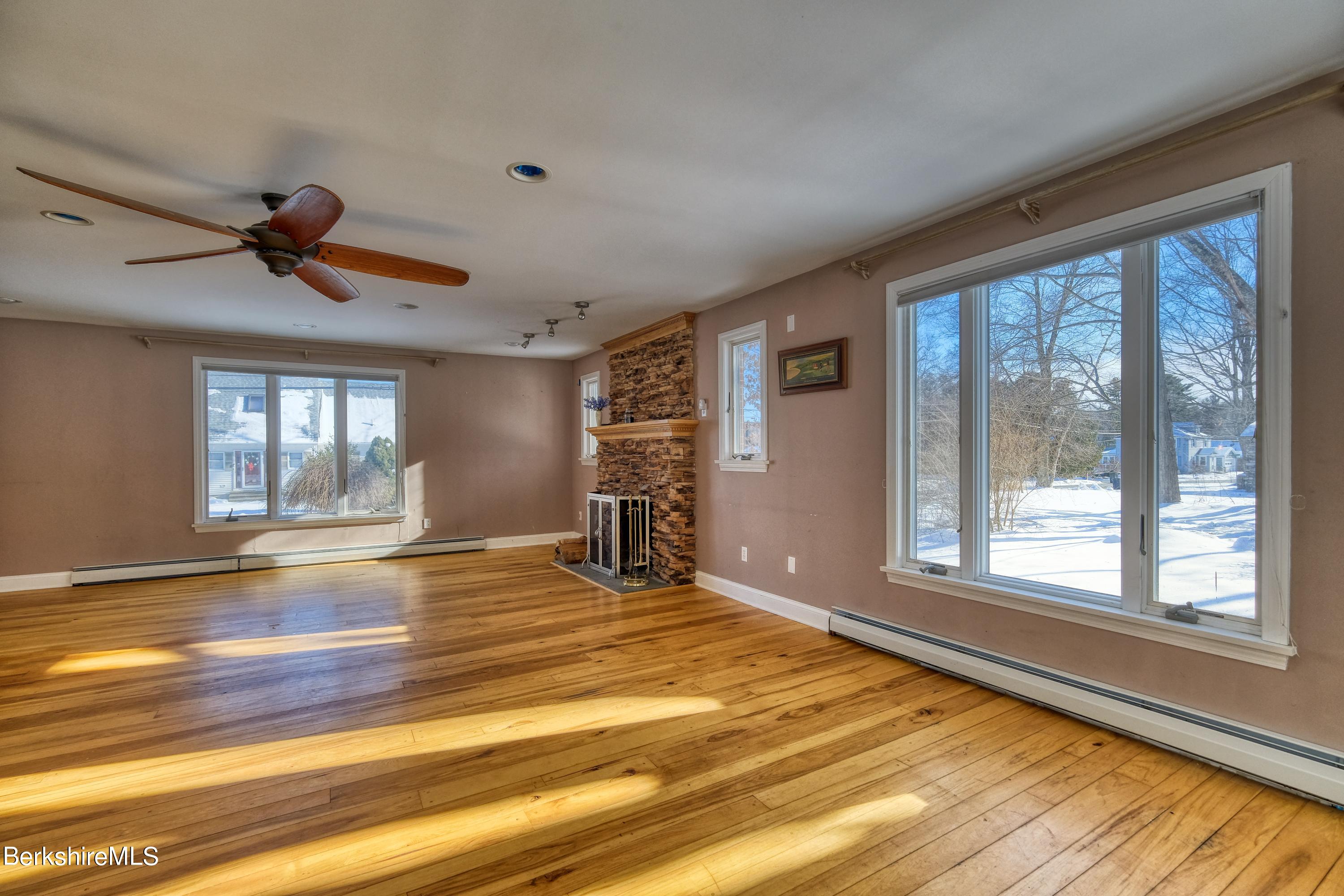 135 Ridge Avenue Pittsfield, MA 01201 - Photo 9 of 30 LIVING ROOM