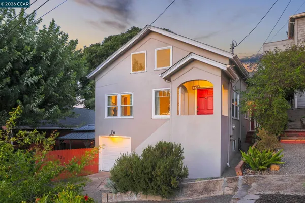 $730,000 | 425 Bay Street, Crockett, CA 94525