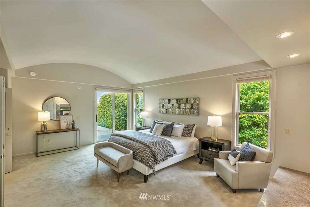 8707 Talbot Road Edmonds, WA 98026 - Photo 16 of 25