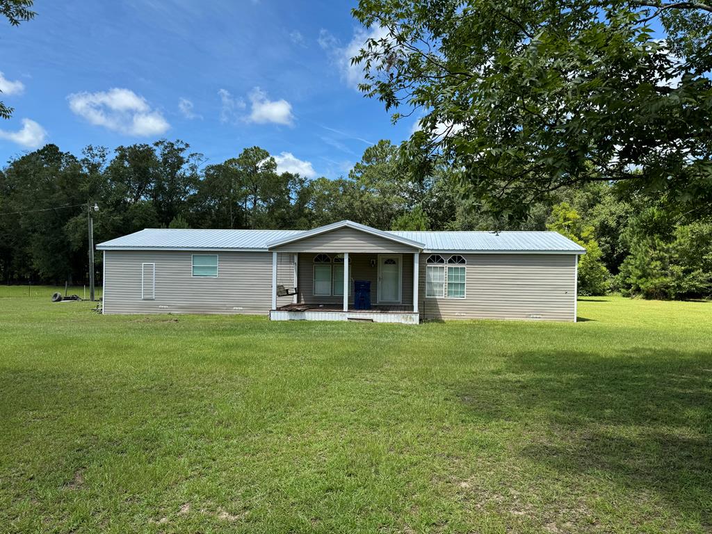 986 Edwin Reynolds Road Cottonwood, AL 36320 - Photo 1 of 1 Main View