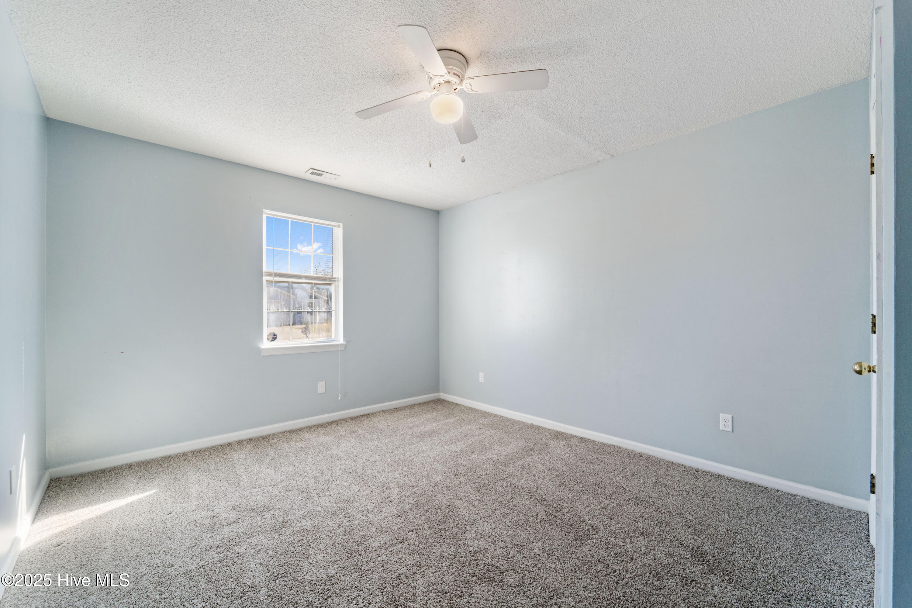 3003 East Windgate Court Jacksonville, NC 28546 - Photo 29 of 41 DSC03384