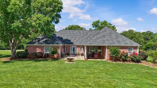 $619,000 | 126 Patti Court, Cowpens, SC 29330