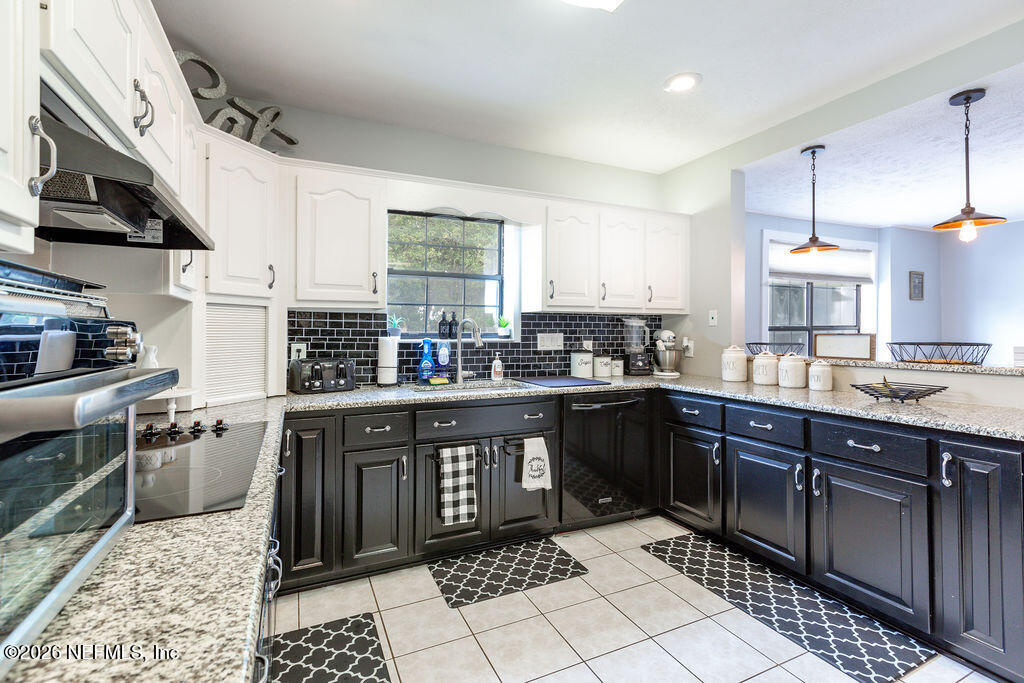 385 Southwest 2nd Avenue Lake Butler, FL 32054 - Photo 28 of 52 NormanLBKitchentoWindow