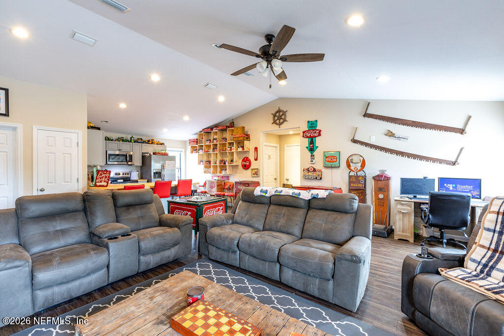 385 Southwest 2nd Avenue Lake Butler, FL 32054 - Photo 35 of 52 NormanLBLRUpThree