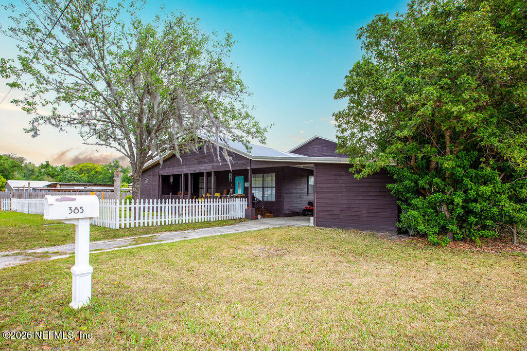 385 Southwest 2nd Avenue Lake Butler, FL 32054 - Photo 4 of 52 NormanLBFrontExtSSide