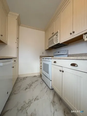 $520,000 | 1611 Washington Boulevard, Unit PHA, Stamford, CT 06902