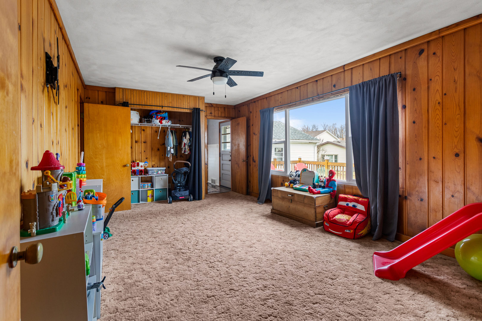 3235 West Main Street Decatur, IL 62522 - Photo 17 of 30 a children room with furniture