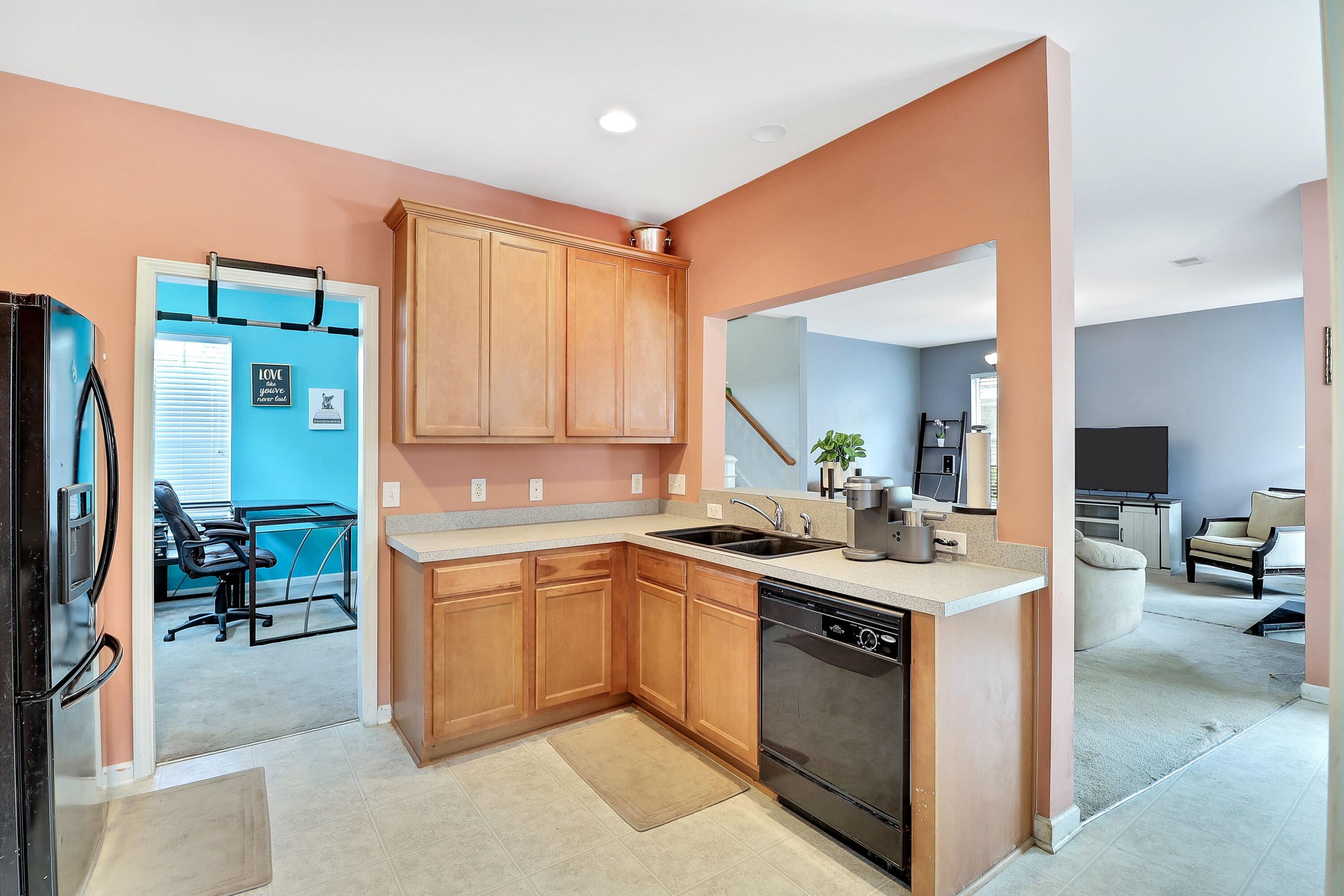 128 Old Jackson Road Goose Creek, SC 29445 - Photo 12 of 32 Kitchen3