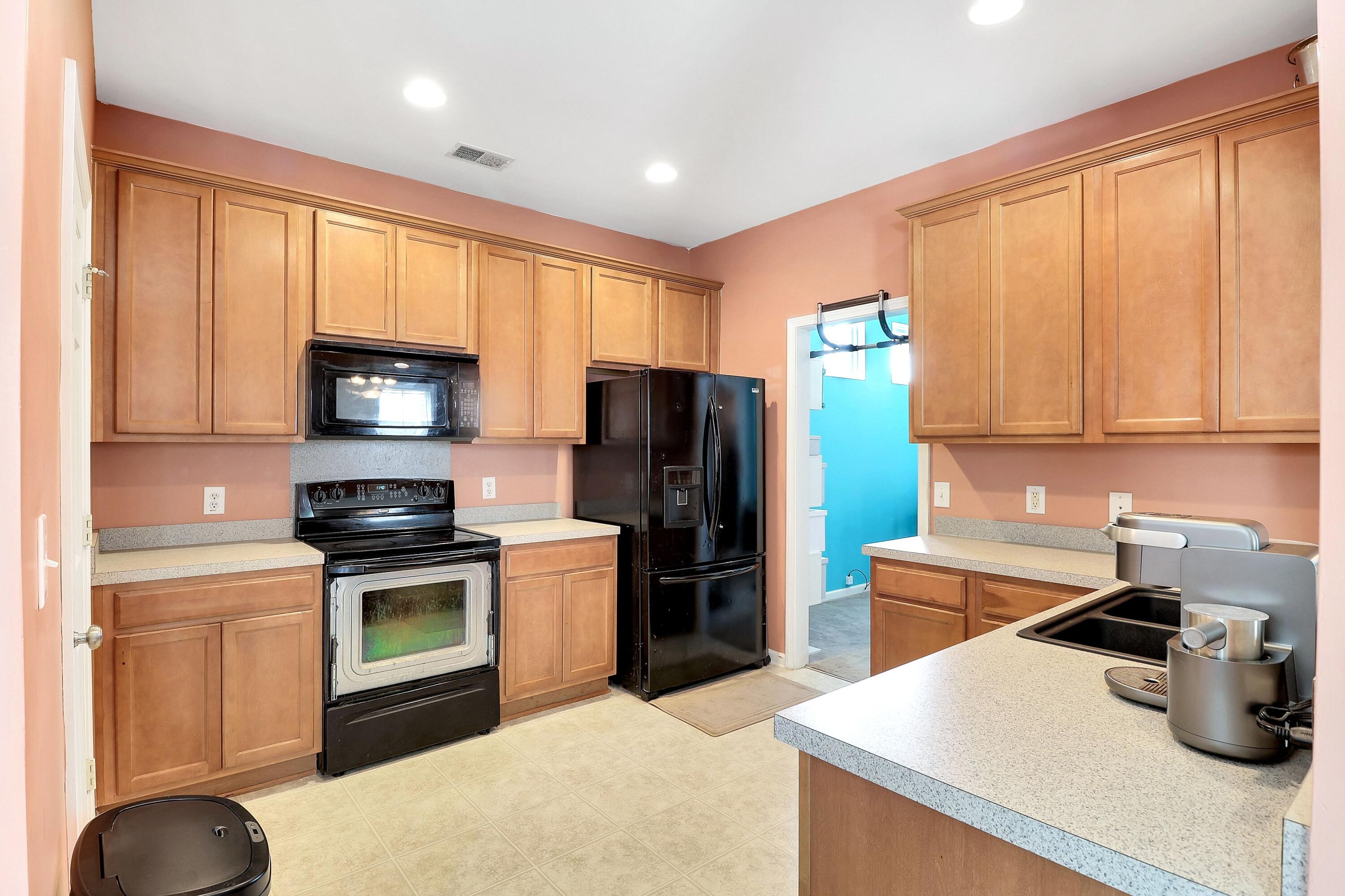 128 Old Jackson Road Goose Creek, SC 29445 - Photo 10 of 32 Kitchen