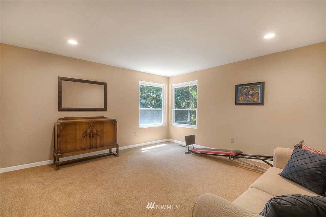 11409 161st Avenue Southeast Renton, WA 98059 - Photo 22 of 25