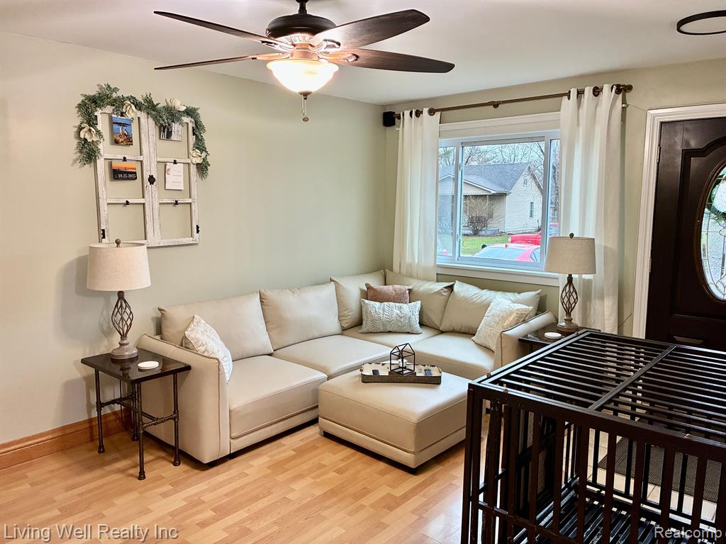 47483 Greenview Road Utica, MI 48317 - Photo 4 of 26 Gallery Image 4