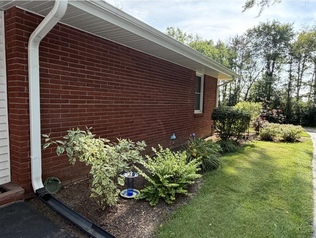 3899 South Weldon Road Winnebago, IL 61088 - Photo 2 of 6