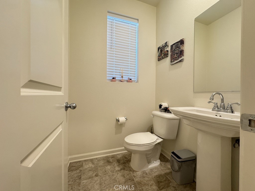 10201 Oxbow Loop Riverside, CA 92503 - Photo 24 of 39