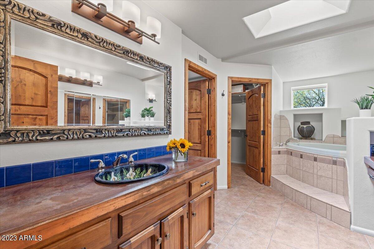 1816 Eagle Claw Drive Carefree, AZ 85377 - Photo 14 of 23 Master Bath