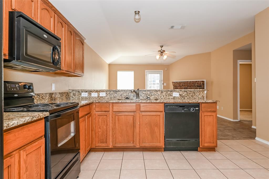 3653 Swallow Drive Mesquite, TX 75181 - Photo 7 of 16