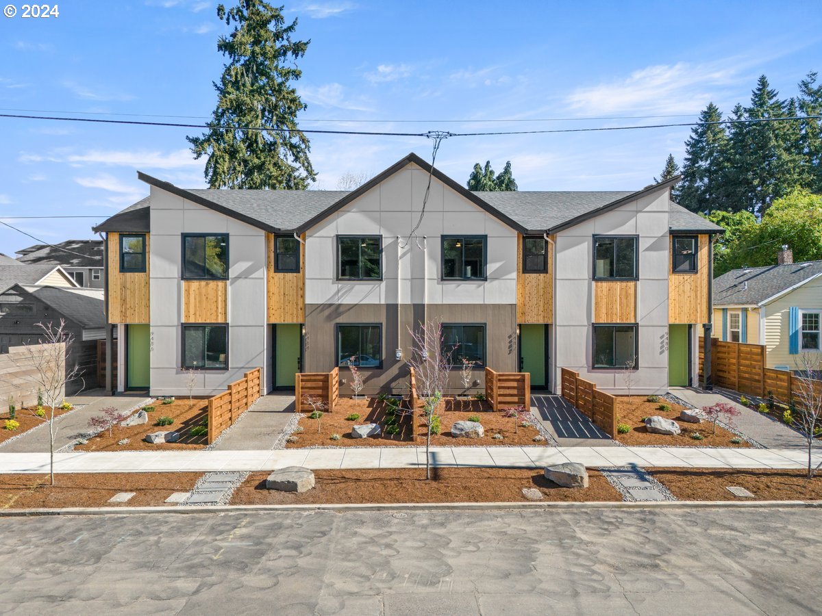 9484 North Trumbull Ave  