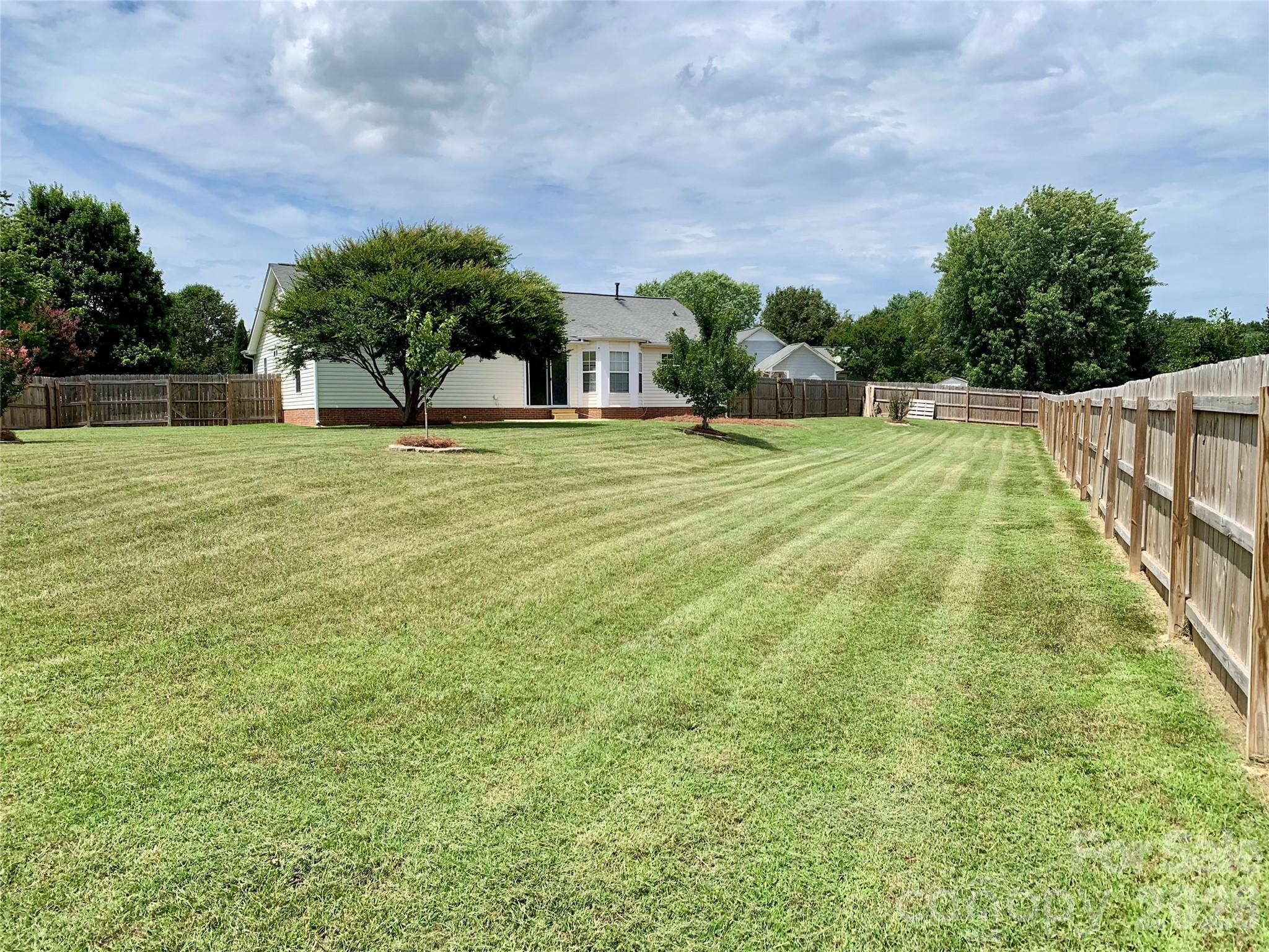 2301 Hunters Way Monroe, NC 28110 - Photo 3 of 5