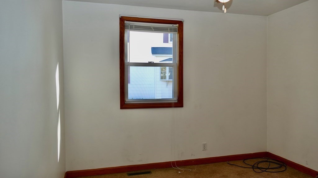 15 Bittern Road Quincy, MA 02169 - Photo 17 of 41 Gallery Image 17
