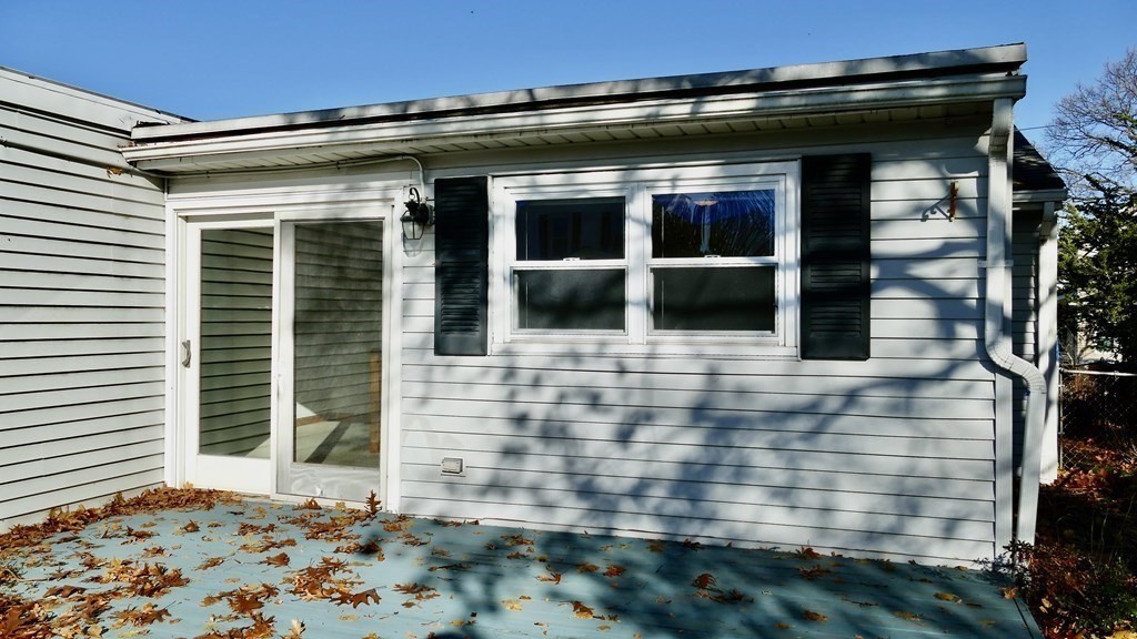 15 Bittern Road Quincy, MA 02169 - Photo 5 of 41 Gallery Image 5