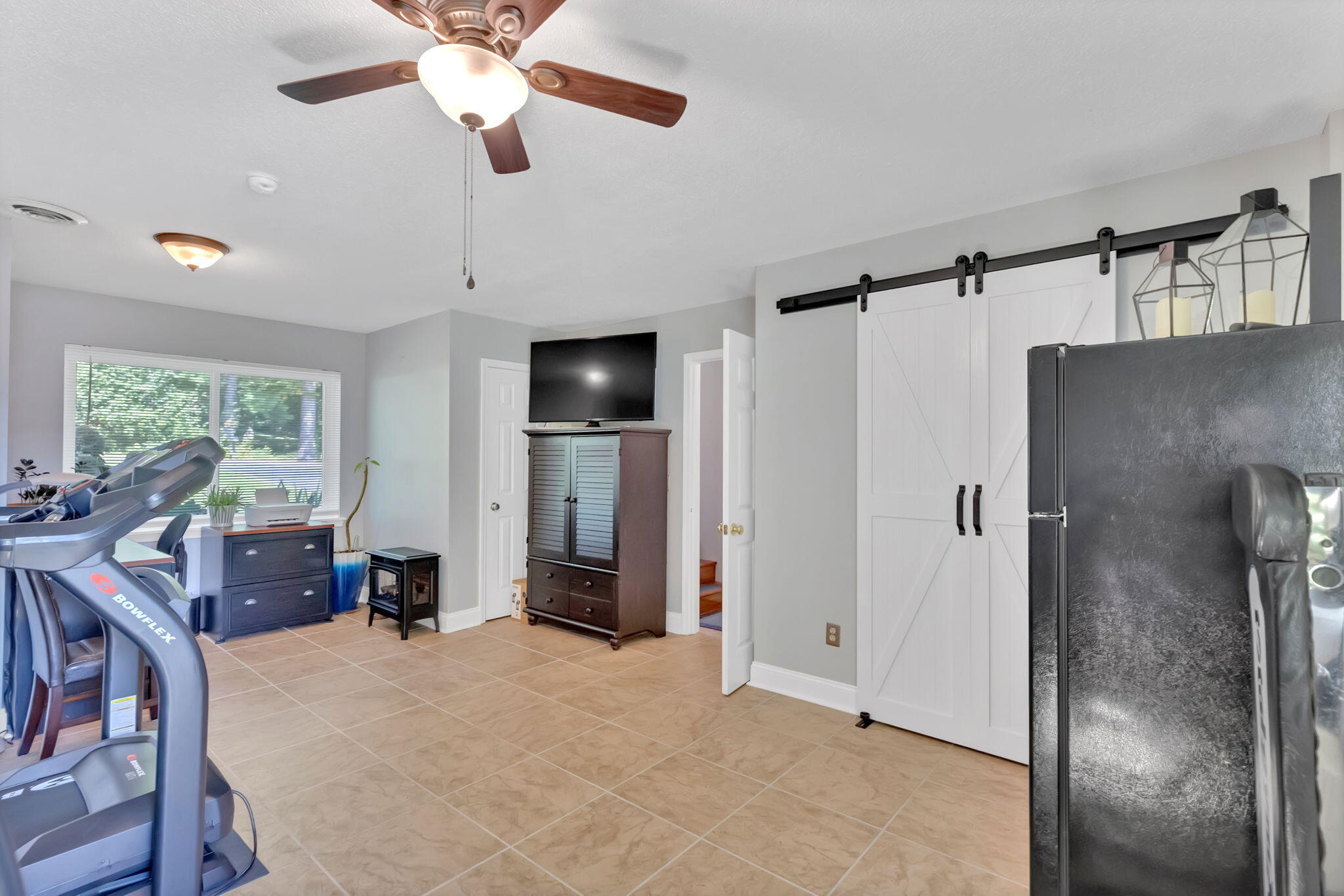 672 Riverside Road Bluff City, TN 37618 - Photo 17 of 27 17-web-or-mls-217A2454
